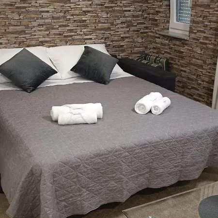 Dalmatia Apartamento *