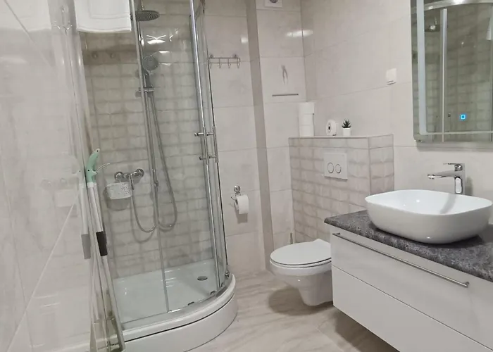 Dalmatia Apartman *